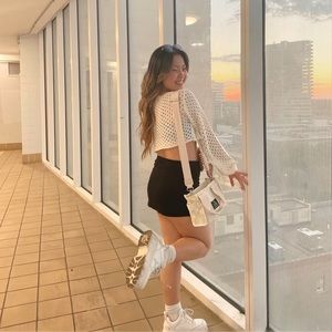 Meet your Posher, Cara